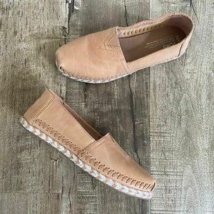 🆕TOMS Leather Rope Sole in Honey